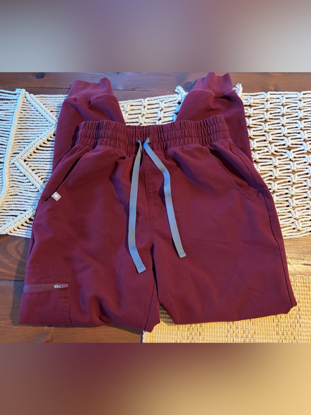 FIGS Women’s Jogger Scrub Pants-Size XS